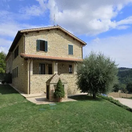 Agriturismo Ai Lecci Country house *