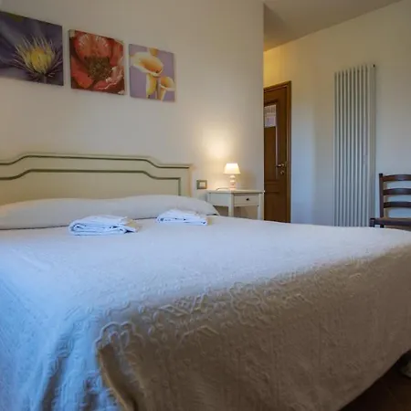 Agriturismo Ai Lecci Country house
