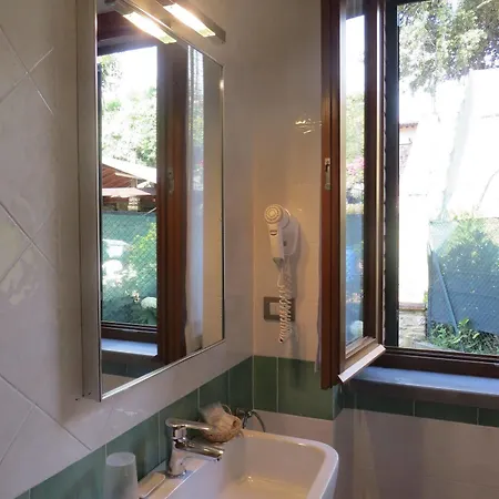 Agriturismo Ai Lecci Country house *