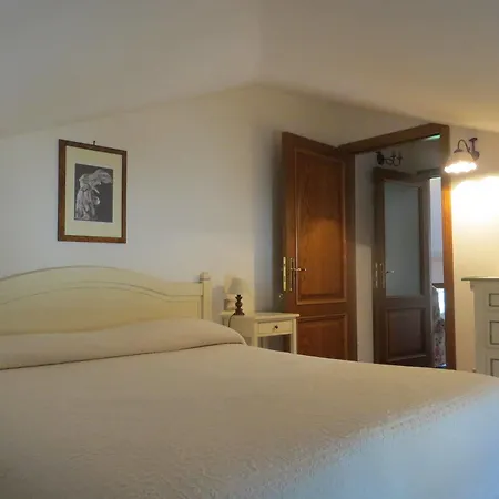 Agriturismo Ai Lecci Country house *